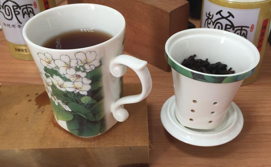 在上班時也可以隨時來一杯台灣老茶 8 08